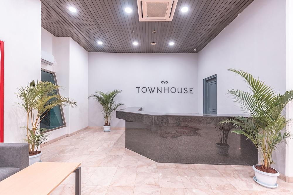 Super Oyo Townhouse 2 Hotel Gunung Sahari Cakarta Dış mekan fotoğraf