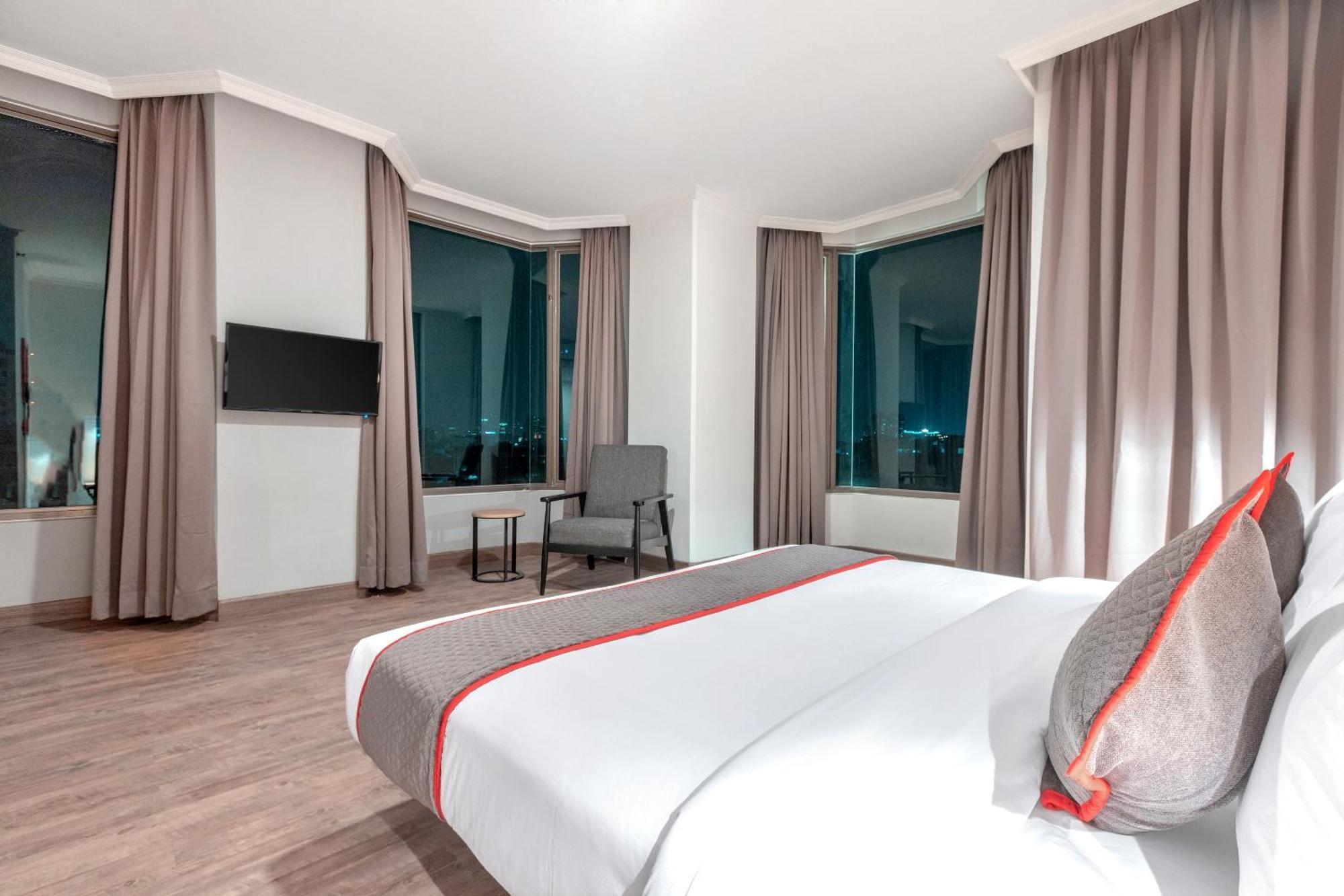 Super Oyo Townhouse 2 Hotel Gunung Sahari Cakarta Dış mekan fotoğraf