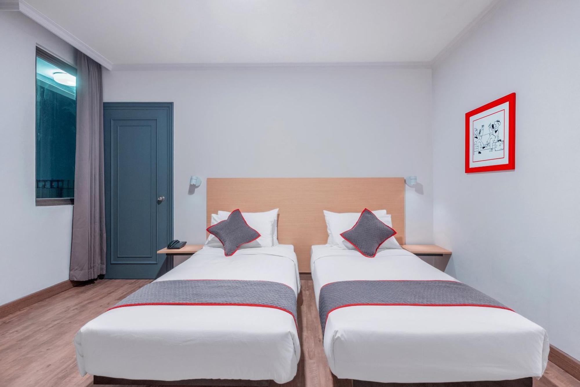 Super Oyo Townhouse 2 Hotel Gunung Sahari Cakarta Dış mekan fotoğraf